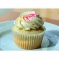Sugar Street Cupcake · Strawberry cake & vanilla buttercream
