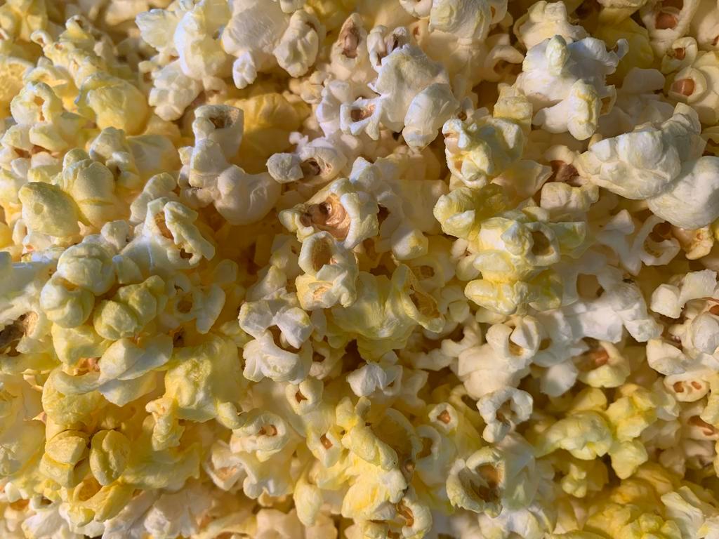 Butter Popcorn · Movie Theatre popcorn with a delicious movie theatre taste! Popped with butter and salt. 
Exactly what you get at the movies. 