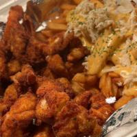 Jumbo Fried Shrimp Platter with Crab Fries · Served with crab fries.