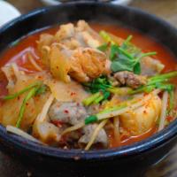S4. Agu Tang · Spicy monkfish and vegetable soup.	