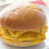 Eggs Roll · Crispy dough filled with minced vegetables.