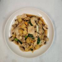 Gai Pad Sub Pa Rod · Stir-fried slice chicken breast with house sauce, cashew nut, onions, mushroom, pineapple an...