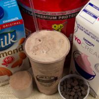 5. Mint Chocolate Chip Protein Smoothie · 24 oz. of chocolate protein, peppermint yogurt, almond milk and chocolate chips.