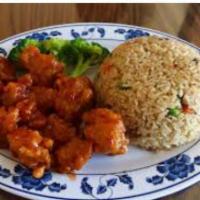 General Tso's Chicken Combo Plate · (white meat)Hot and spicy.
