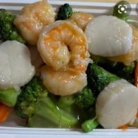Shrimp w. Scallops · mixed vegetables