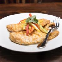 Pechuga a la Parrilla · Grilled chicken breast. 