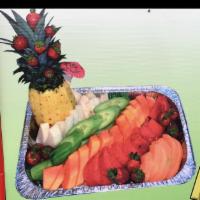 charola de fruta · jicama, cucumber, papaya, watermelon, melon, strawberry, pineapple, mango