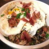 QUINOA BOWL · w/SWEET POTATO, ROASTED PEPPERS, SAUTEED ONIONS, MUSHROOMS & BACON CHIPS w/2 EGGS OVER EASY