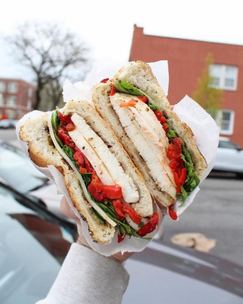 🌱 The Morgan · Fresh Mozzarella, Roasted Red Peppers, Arugula, Fig Balsamic Drizzle, Olive Oil, and Oregano.
Served on a Lightly Toasted Seeded Semolina Hero