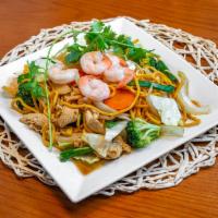 Y1. Chicken Yakisoba · Stir fried veggies with onion, broccoli, bell pepper, cabbage, and carrot.