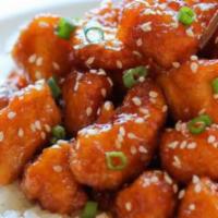 6. Sweet & Sour Chicken Combo Plate · Fried chicken with sweet and sour sauce on the side
But no seed 


