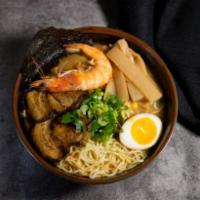 7. Mega Ramen 霸王海陆拉面 · Regular.chashu pork,shrimps,1/2 marinated egg，bamboo shoots，corn，wakame，scallions，nori.