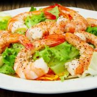 Shrimp Salad · Ensalada de camarones.