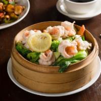 704. Steamed Jumbo Shrimp with Mixed Vegetables and Tofu Dinner · Served with choice of sauce.