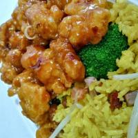 L11. General Tso's Chicken Combo Special · Served with choice of rice and egg roll. Hot and spicy.