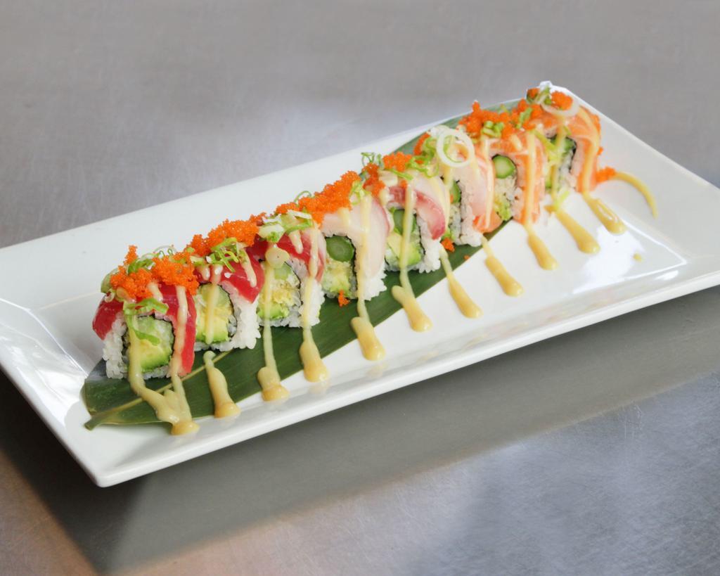 Special Roll Combo Entree · 1 spicy tuna roll, 1 shrimp tempura roll and 1 eel avocado roll. Served with a choice of side.