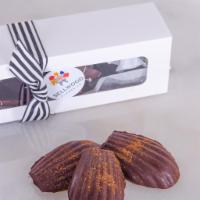 Chocolate Truffles · House made by Plume PDX
Contains six hand made AMAZING chocolate truffles