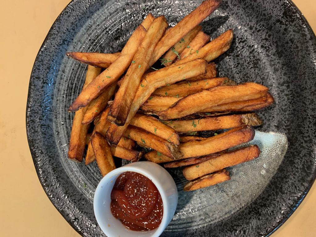 Homemade French Fries (Side Order) · Russet potatoes hand cut and fried to a crispy golden perfection.