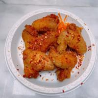 4. Fried Chicken Wings | Cánh gà chiên · 