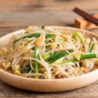 Sauteed Bean Sprouts · 