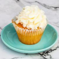 Wedding Oversized Cupcakes · French Vanilla almond cake, vanilla buttercream