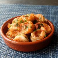 Gambas al Ajillo  · Shrimps in a garlic sauce.