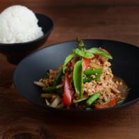 Spicy Basil · Choice of ground meat, garlic, bell peppers, basil, onions and green beans.