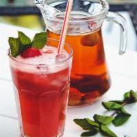 Strawberry Flavored Tea 草莓綠茶 · 