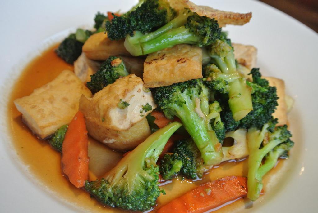 Broccoli & Tofu  · Sauteed broccoli, tofu and carrot in brown sauce