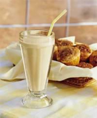 {Almond lovers smoothies} · Banana almond almond butter honey almond milk