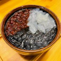 Grass Jelly with toppings : red beans, Lychee jelly and Crystal Balls · 