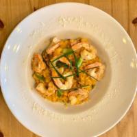 Risotto & Shrimps · Sun-dried tomatoes, shrimps and asparagus risotto. Served with a creamy cheese sauce.
