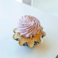 Blackberry Bubbly Cupcake · Champagne Cupcake with Blackberry Filling & Blackberry Frosting