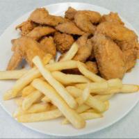 Fry Wings Dish · 5 piece wings with fries and drink.