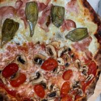 Duetto Pizza · double face pizza: half tomato sauce, mushrooms, fiordilatte mozzarella, cherry tomatoes
hal...
