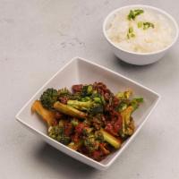 D2. Beef and Shrimp Broccoli · Served with steamed rice or fried rice. 