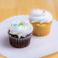 Regular Cupcake (Per Cupcake) · White or chocolate cupcakes topped with white or chocolate buttercream icing.