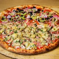 Quattrogusti Pizza · Tomato sauce, mozzarella, ham, mushrooms and artichoke.
