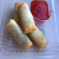 Vegetable Spring Rolls · 4 pieces.