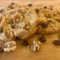 3 oz Gourmet cookies · Chocolate chunk, frosted sugar or today's flavor