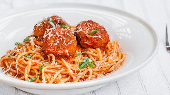 4. Meatball Spaghetti · Linguine and marinated meatballs.