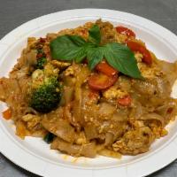 Drunken Noodle · Pad kea mao. stir-fried flat rice noodle with egg, onion, tomato, mix veggie, fresh basil an...