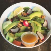 Ensalada de Aguacate · Avocados/Mix Spring/Radish/Tomatoes