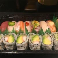 Sushi Regular · Chef choice of : 7 pieces of assorted sushi and 1 California roll.