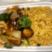 C13. Chicken Garlic Sauce Combo Plate · Hot and spicy.