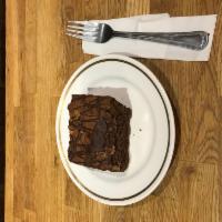 Rocky road brownie · Chocolate brownie with walnuts