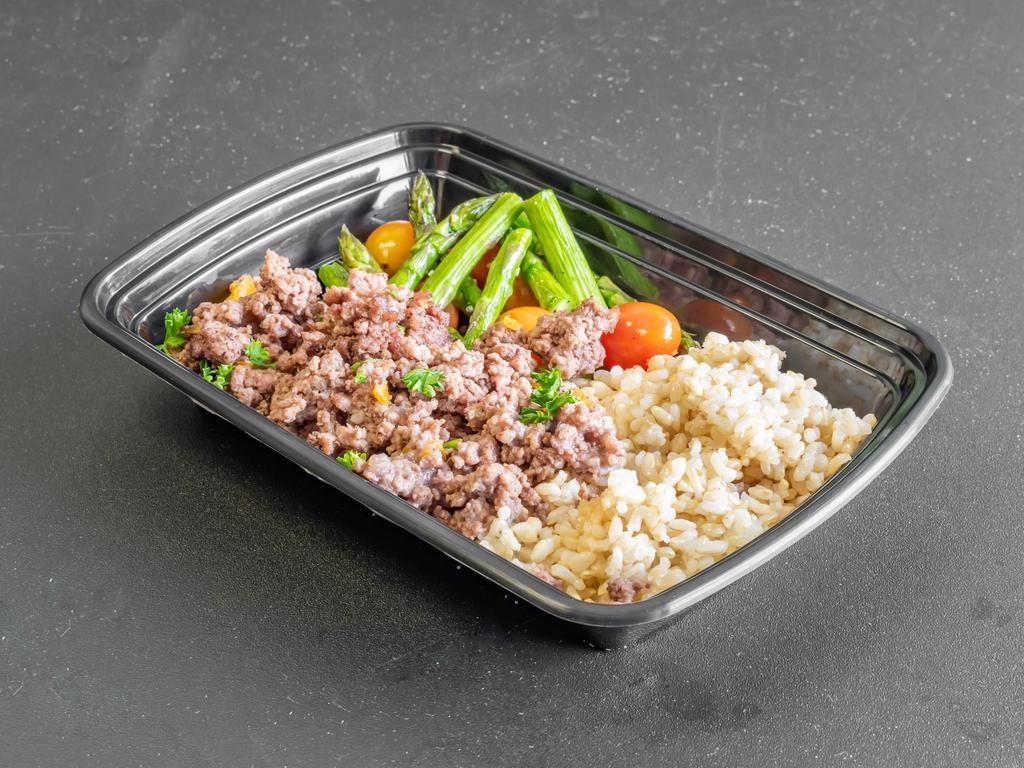 Basic Ground Beef Meal · Cooked to perfection with your choice of 1/2 cup carb and 1 cup of veggies. Ground turkey, olive oil, black pepper, bell peppers, pink salt. Brown rice, jasmine rice, red potato, sweet potato, broccoli, green bean, asparagus, brussel sprouts, zucchini, and squash. 