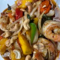 SP3. Mango Delight with Shrimp · Stir-fried shrimp with mango, onion, carrot, bell, cashew nut, basil in sweet chili sauce.