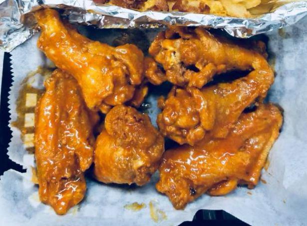 Chicken Wings Traditional · Wing sauces and dry rubs: honey BBQ, spicy BBQ, original, BBQ dry rub, garlic Parmesan, teriyaki, spicy garlic, Buffalo flavors - mild, spicy, Carolina. Add celery, or celery with ranch or blue cheese for an additional charge. 