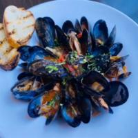 Mussels  · Fra diavolo or white wine reduction